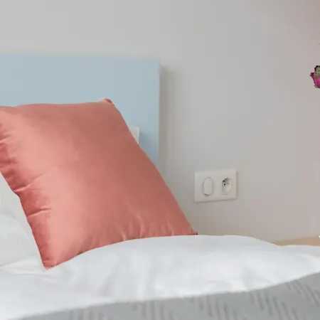 Zajezdnia Wrzeszcz By Renters Prestige Lägenhet Gdańsk