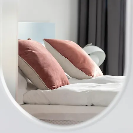 Zajezdnia Wrzeszcz By Renters Prestige Lägenhet Gdańsk