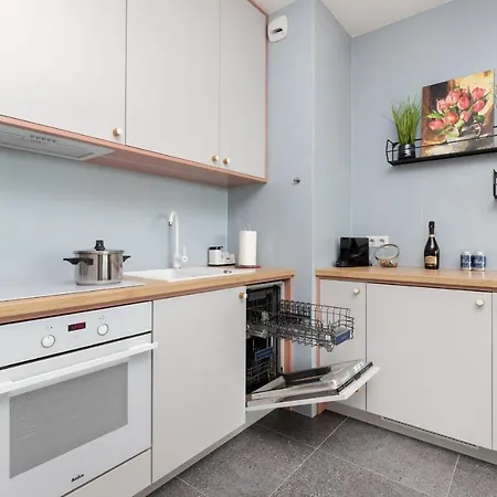 Appartamento Zajezdnia Wrzeszcz By Renters Prestige Danzica